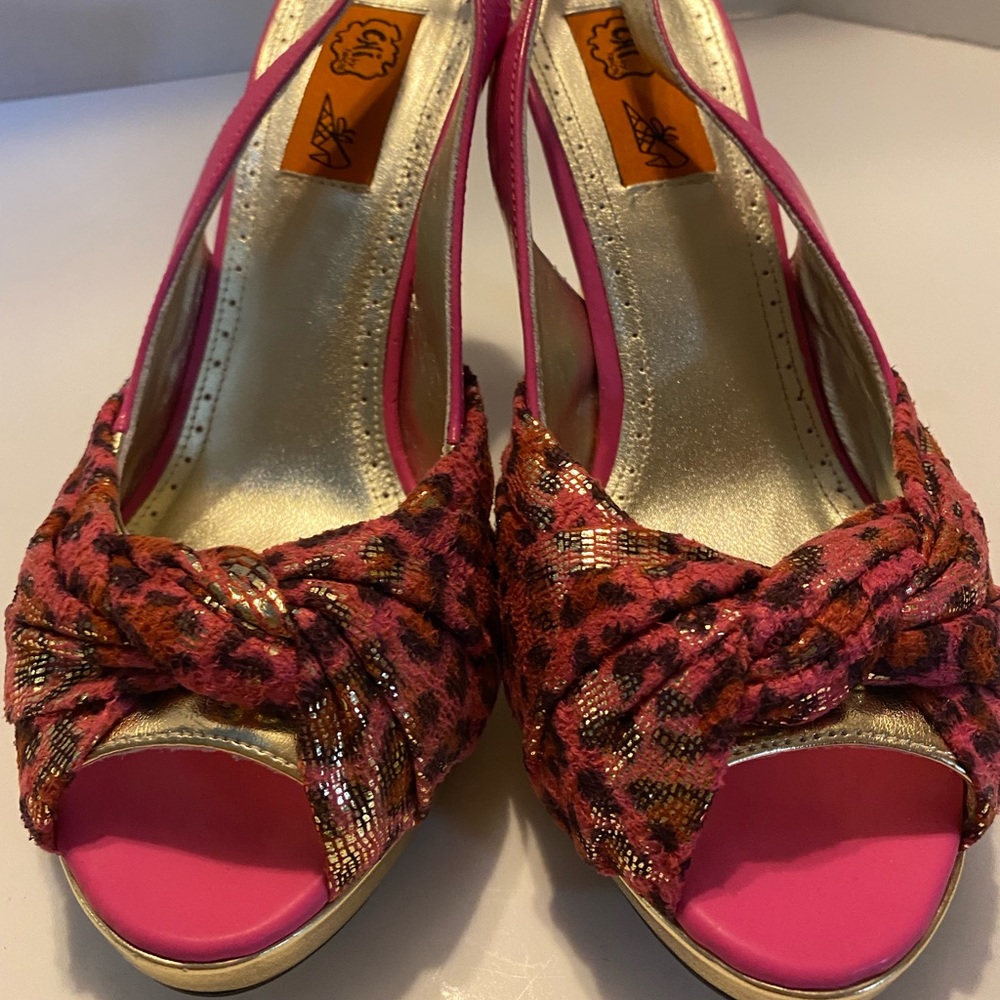 Pink and gold sling back pumps